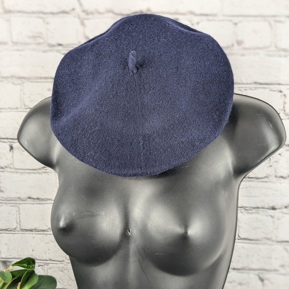 Classic Navy Beret - Picture 2 of 5